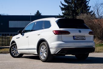 Volkswagen Touareg 3.0 V6 TDI SCR 286k Elegance 4Motion Tipt - 11