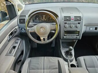 VW Touran 2.0TDI 103W,1.Majitel,7.Míst,Xenon,Tažné,Match. - 11
