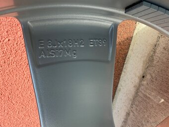 Audi originál zimní sada 225/55R18 8x18 na Audi A6 S6 A7 S7 - 11