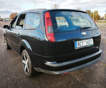 Prodám Ford Focus Ghia 1.6 benzín v dobrém stavu - 11
