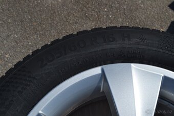 Škoda Octavia IV -NOVÁ zimní orig.Alu sada-205/60R16 - 11