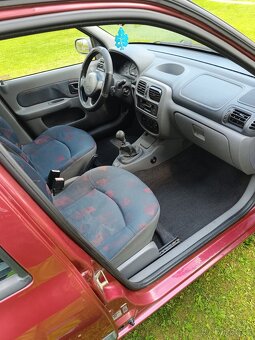 Renault Thalia 1.4 55kw r.v. 2001 - 11