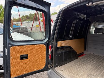 Volkswagen Caddy 2.0SDi • 12/2004 • 51kw • AC • Tažné - 11