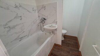 Pronájem bytu 1+1 ve 3.patře v ulici Školní pěšina,Chomutov - 11