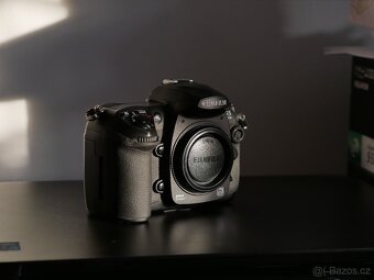 Fujifilm Finepix S5 Pro - 11
