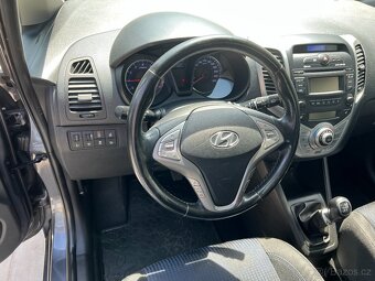 HYUNDAI ix20 1.4i 66 KW 1.MAJ PAR.SENZOR VYHŘ.SEDADLA+VOLANT - 11