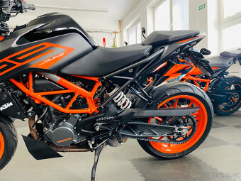 KTM 125 Duke - TOP STAV / 11 KW pro A1 - 11