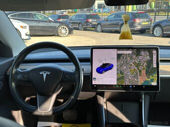 Tesla Model 3 2019 - 11