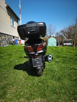 Honda SW-T400 (2011) kufr, jen 6500km, po servisu - 11