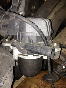 Porsche Cayenne 4,5 V8 2005 - dily - najeto 110tis.km - 11