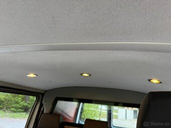 VW TRANSPORTER T5.1 2.0TDI 103KW LONG 5/6 MÍST R.V.2013 - 11