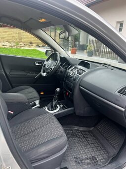 Renault Megane - 11