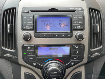 Hyundai i30 1.6crdi kombi - 11