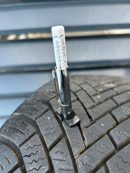Škoda zimní sada 205/55/16 Nexen 8mm Jako nová - 11