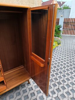 Retro šatní skříň B. Landsman a H. Nepožitek - 60. léta - 11