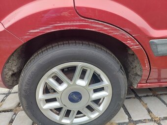 Ford  Fusion 1,4 - 11
