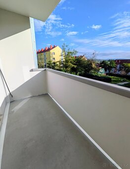 Prodej rekonstruovaného bytu 2+kk s lodžií v Uherském Brodě - 11