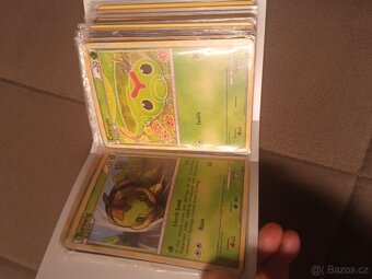 Prodam mini pokémon album s kartami - 11