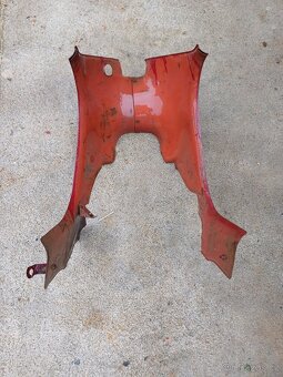Podsedlové plechy.JAWA 250. - 11