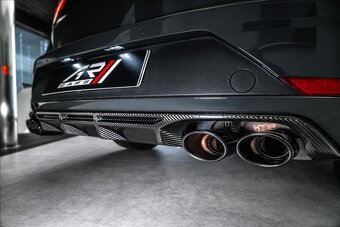Seat Leon Cupra R Carbon Edition 2.0tsi LIMITOVANÁ EDICE - 11