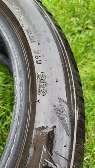 215/50/17 zimní pneu BRIDGESTONE - 11