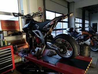 aprilia sxv 550 2007 - 11
