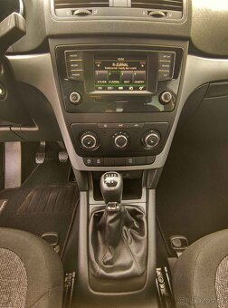 ŠKODA YETI 2.0 TDi, EL.SERVISKA,PROTOKOLY DEKRA SRN, - 11