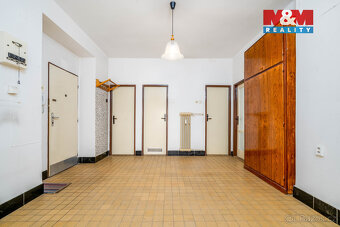 Prodej bytu 3+1, 91 m², Hradec Králové, ul. Škroupova - 11