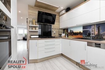 Převod dr. podílu, byty/3+1, 70 m2, Hulvácká 2819/16, 70030 - 11