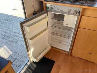 Adria Altea 430, 2006, 4 osoby, pevná postel, 1000kg - 11