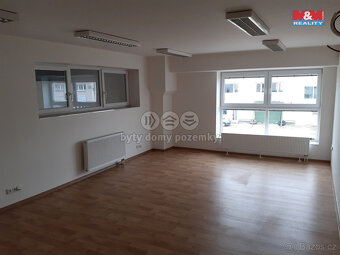 Pronájem skladu, 1802 m², Hradec Králové - 11