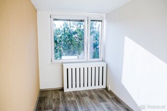 Příjemné 2+kk 51 m2 kousek od metra Háje a blízko přírody - 11