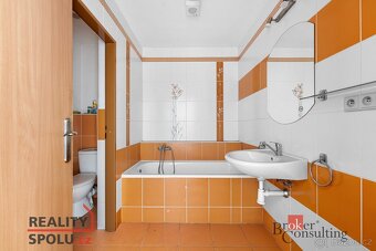 Prodej, komerční/činžovní dům, 244 m2, Krčín 180, 54901 Nové - 11