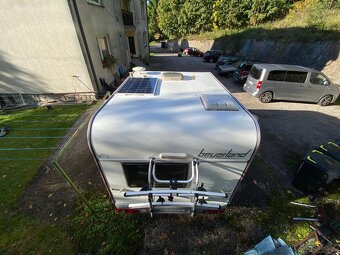 Obytný přívěs BEYERLAND 390D - 11