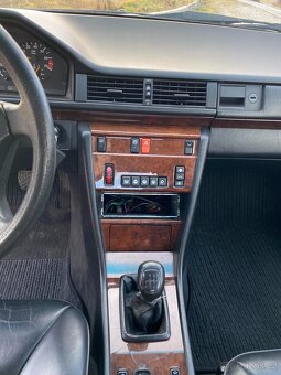 Mercedes-Benz C124 200 CE (W124)rv 1993,218500km - 11