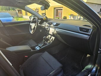 Škoda Superb kombi 2,0 TDi - 11