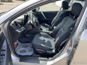 Mazda 3 1,6 77kW, ZACHOVALÉ, SERVISKA - 11