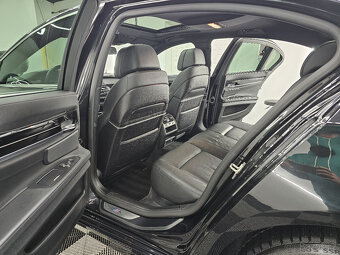Bmw F01 740D X-Drive 225kw M-Paket - 11