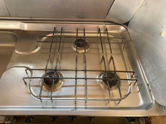 Burstner Amara 460/  AUTOMATICKÝ MOVER/ 100 km/h - 11