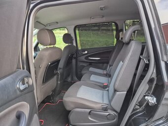 Ford Galaxy, Business 2013, 7x míst - 11