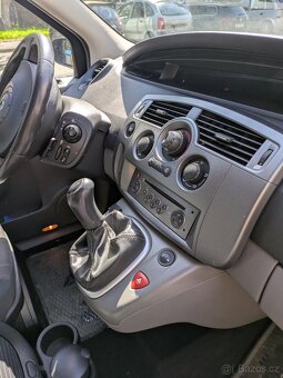 PRODÁM RENAULT MEGANE SCENIC 1.6.  83 KW BENZIN+ PLYN - 11