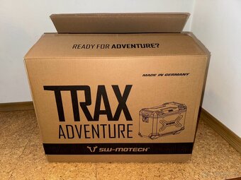 Kufr SW-MOTECH TRAX ADV 45l pravý černý nový - 11