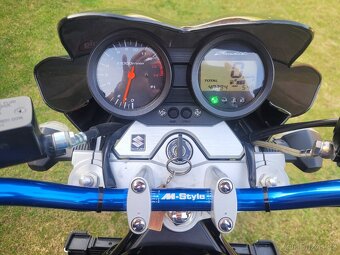 Suzuki Bandit 650 - 11