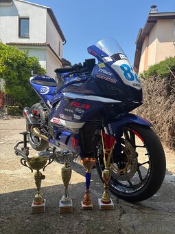 Yamaha R3 - 11