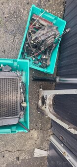 Kawasaki GPZ500 S - 11