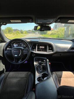 Dodge challenger 5.7 V8 HEMI - 2016 - 11