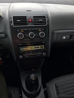 VW Touran CUP 2.0 TDI CR 103 KW-2014-PANORAMA-TAŽNÉ-155 TKM - 11