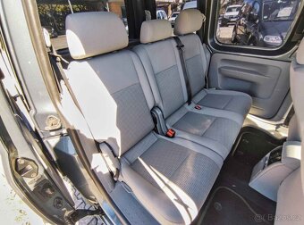 VOLKSWAGEN CADDY 1.6 MPI,LIFE,75 KW,AUT. KLIMA,VYHŘ.SEDAČKY - 11