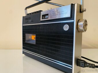 Radiomagnetofon Sony CF 150, 70.léta - 11