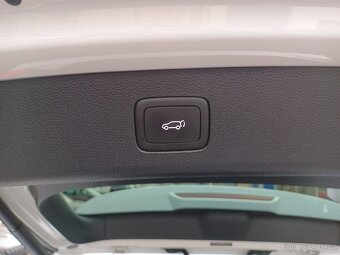MG EHS PHEV Luxury 1.5 190kW AUT. 66tkm Virtual Panorama ACC - 11
